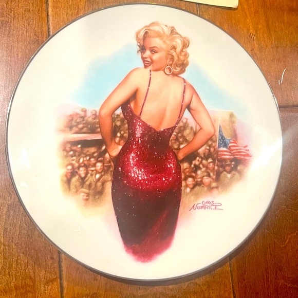 FOR OUR BOYS IN KOREA 1954 Plate The Magic of Marilyn Monroe Collectable Plate - Picture 5 of 5